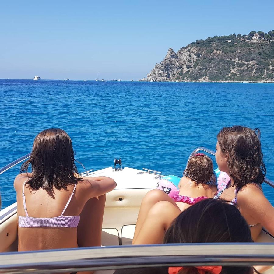 Ninfa Sul Mare Apartments 50 M E T R I Dal Mare Parcheggio Gratuito Custodito Capo Vaticano Exteriér fotografie