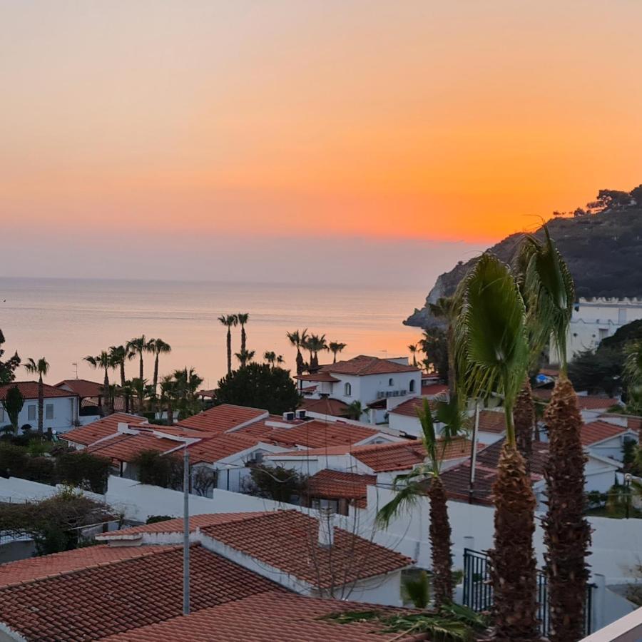 Ninfa Sul Mare Apartments 50 M E T R I Dal Mare Parcheggio Gratuito Custodito Capo Vaticano Exteriér fotografie