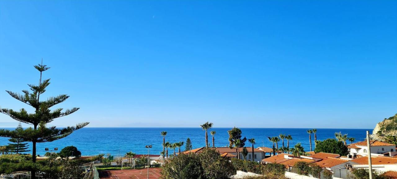 Ninfa Sul Mare Apartments 50 M E T R I Dal Mare Parcheggio Gratuito Custodito Capo Vaticano Exteriér fotografie