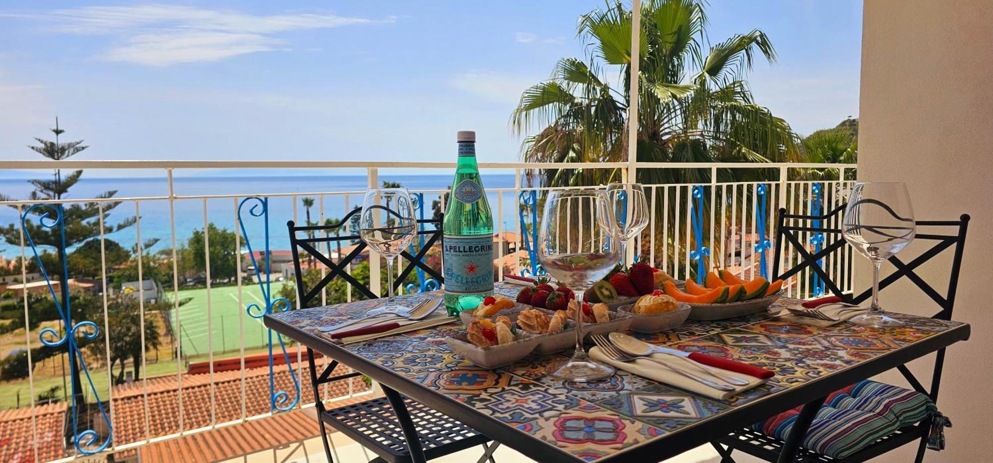 Ninfa Sul Mare Apartments 50 M E T R I Dal Mare Parcheggio Gratuito Custodito Capo Vaticano Exteriér fotografie